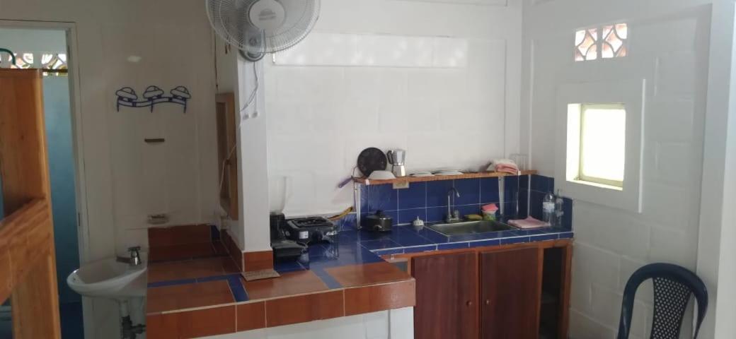 Habitacion Triple Con Cocina Y Bano Privado Necoclí Exterior foto