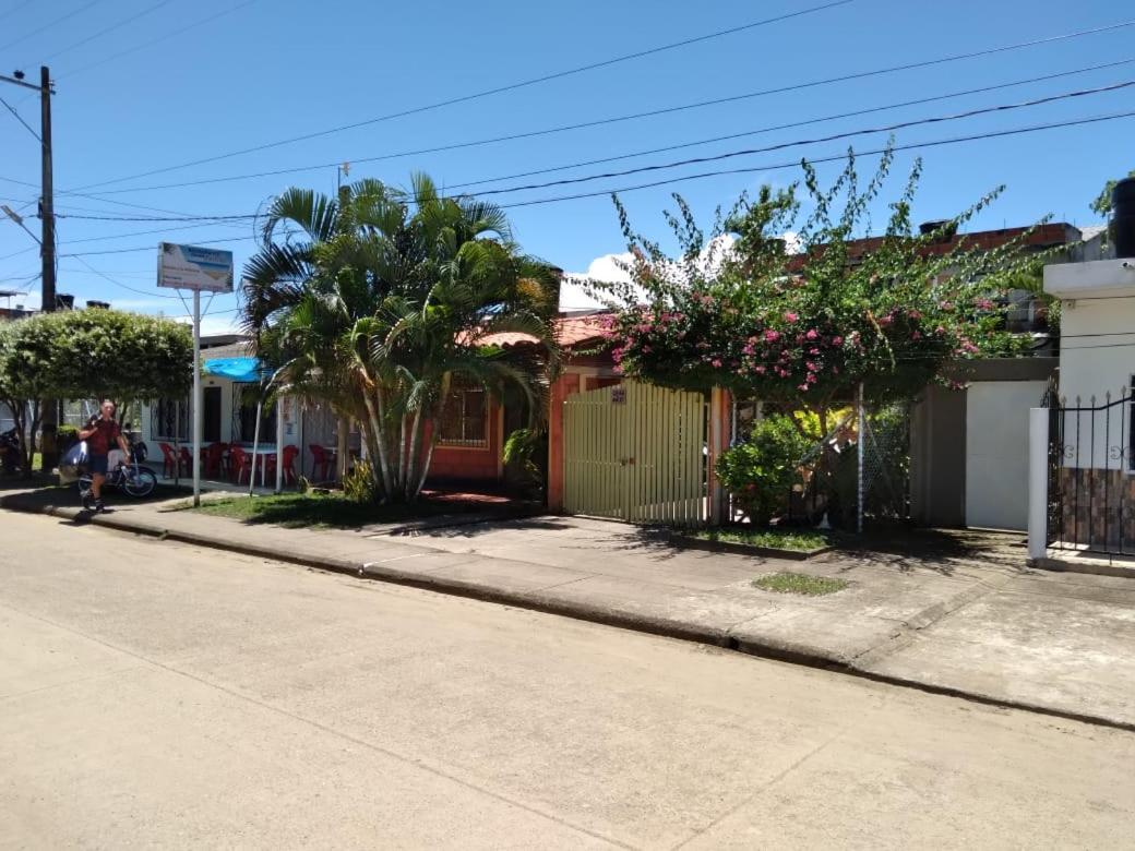 Habitacion Triple Con Cocina Y Bano Privado Necoclí Exterior foto